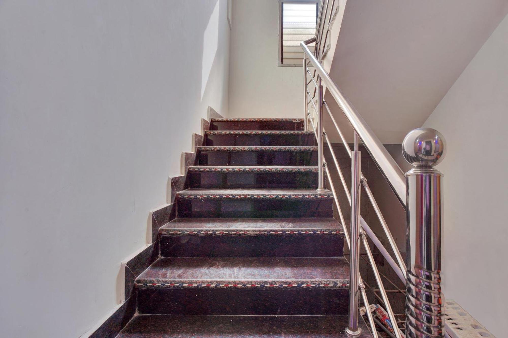 Super Hotel O Relax Rainbow Patna  Zewnętrze zdjęcie